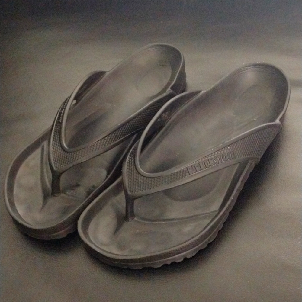 Birkenstock Women's Honolulu EVA in Black 🖤  Sz: EU 39/US 8 EUC